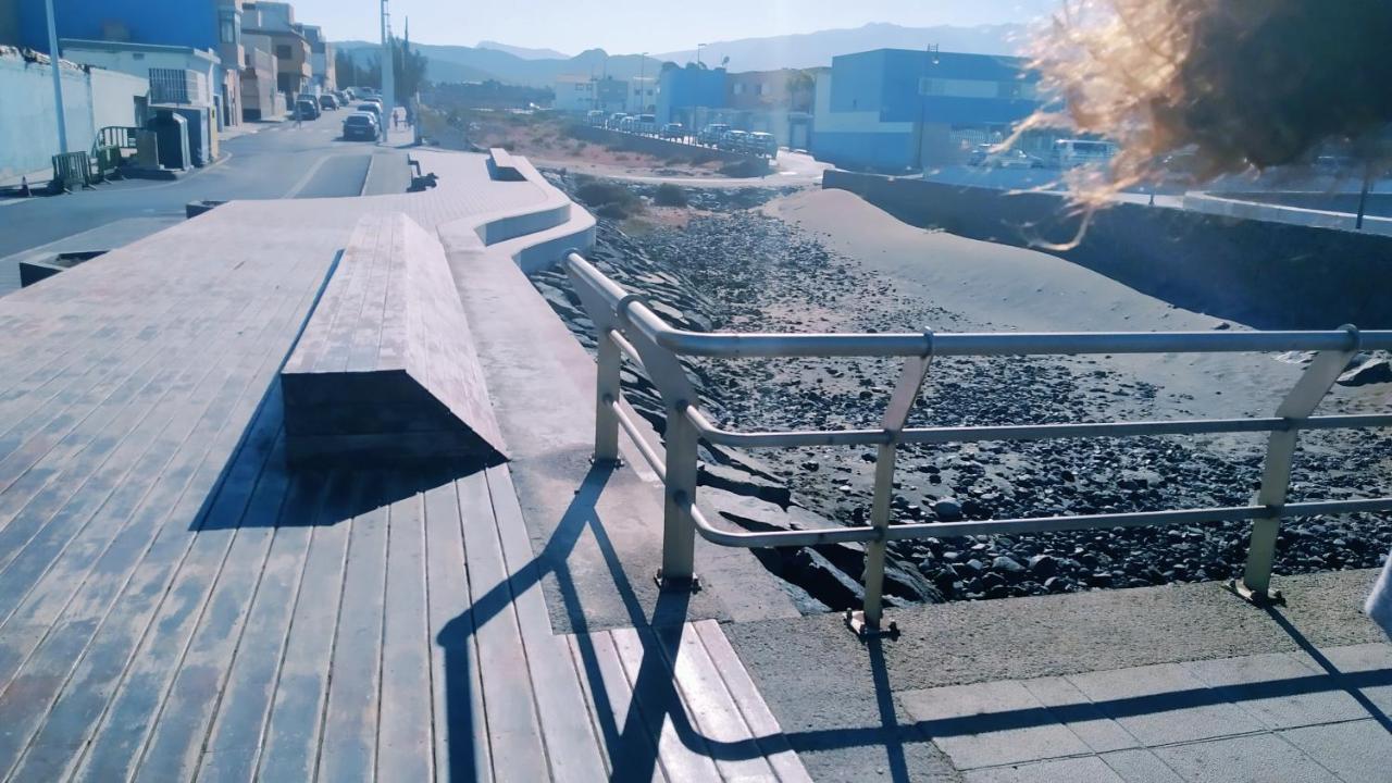 Burrero Beach Stay - Sunshine El Burrero エクステリア 写真